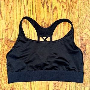 Women’s Victoria’s Secret sports bra VSX size medium stretchy yoga workout cross